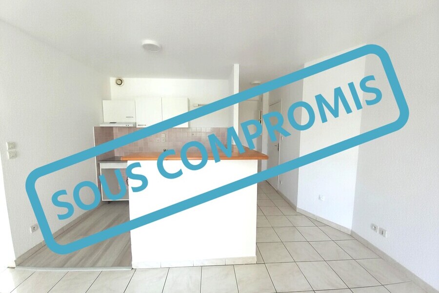 Appartement T3 avec terrasse, centre ville